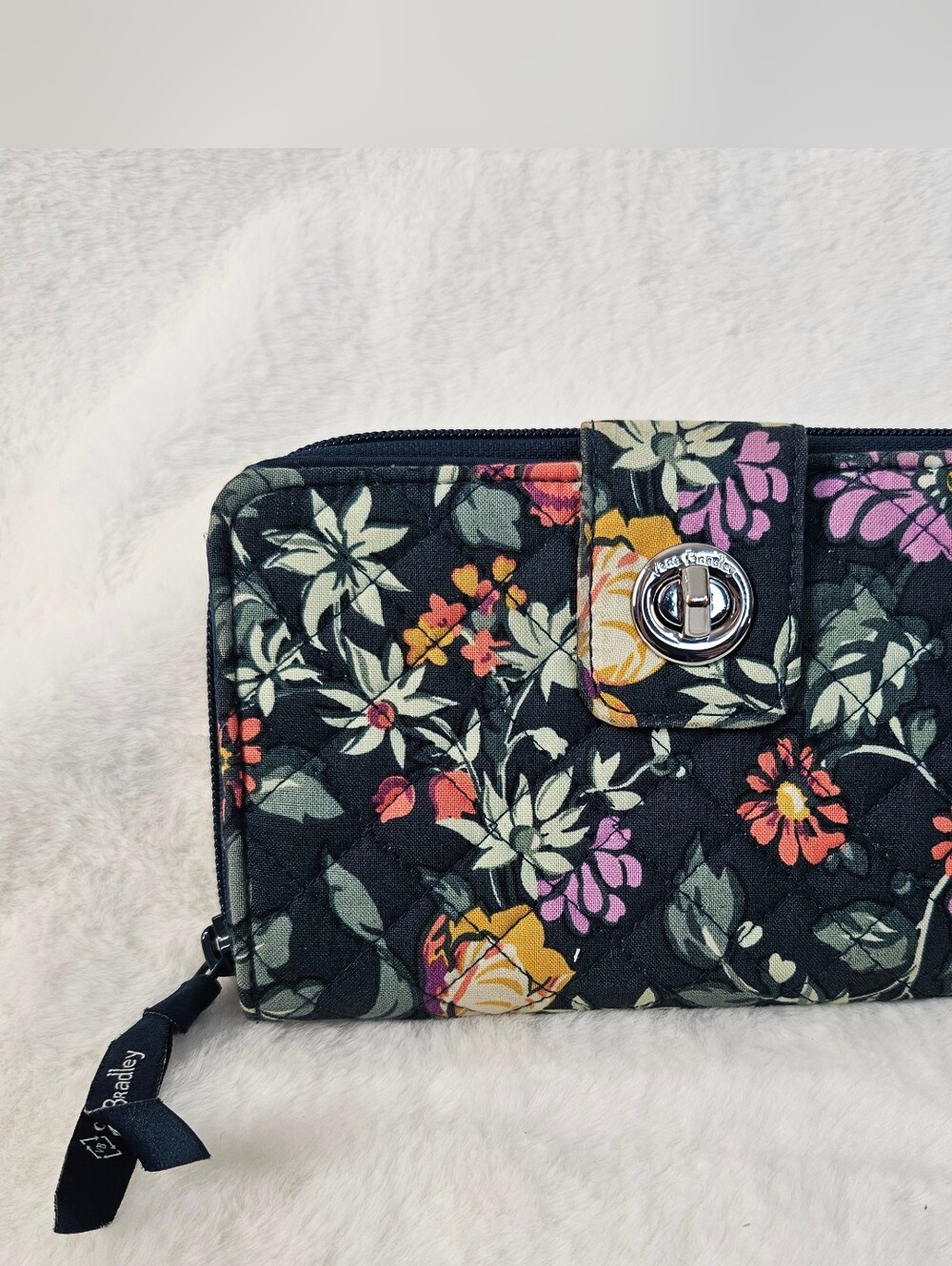 Vera Bradley RFID Turnlock Wallet In Fresh Cut Floral Green